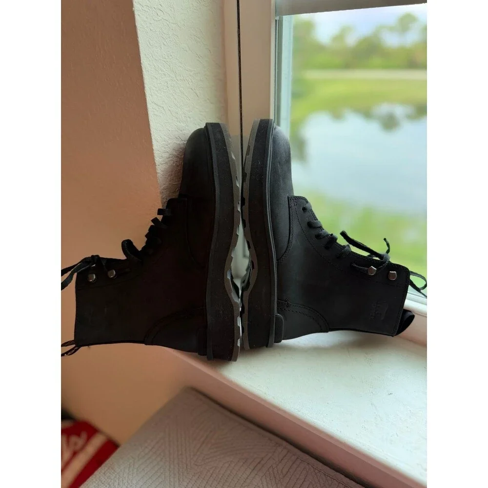 Sorel Hi-Line Lace Up Waterproof Boots in Black/Jet Women’s Size 8 NWOT!